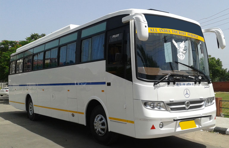 27 Seater Coach 2x2